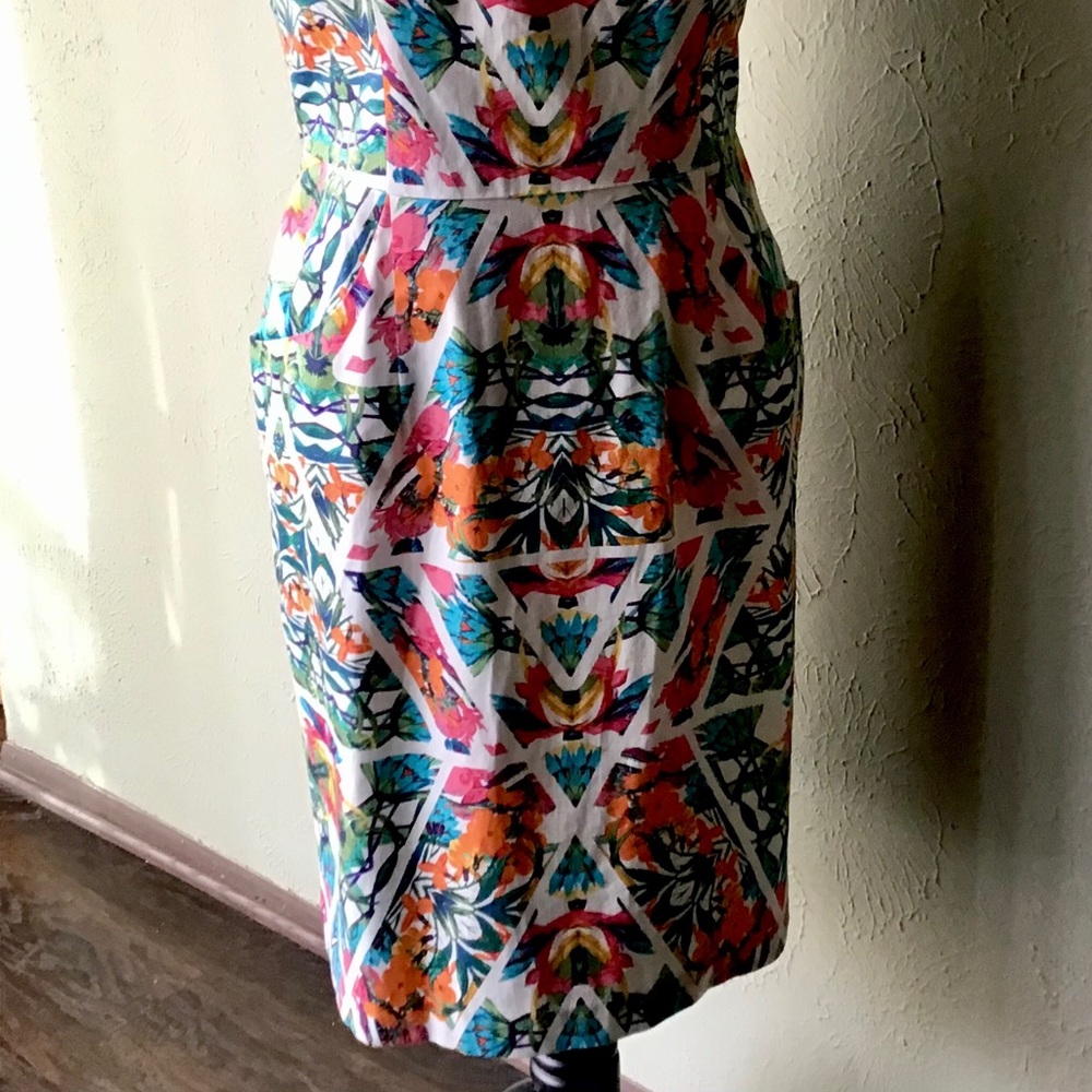 ADORABLE SUMMER DRESS! 👗 👗 👗 - Picture 2 of 5